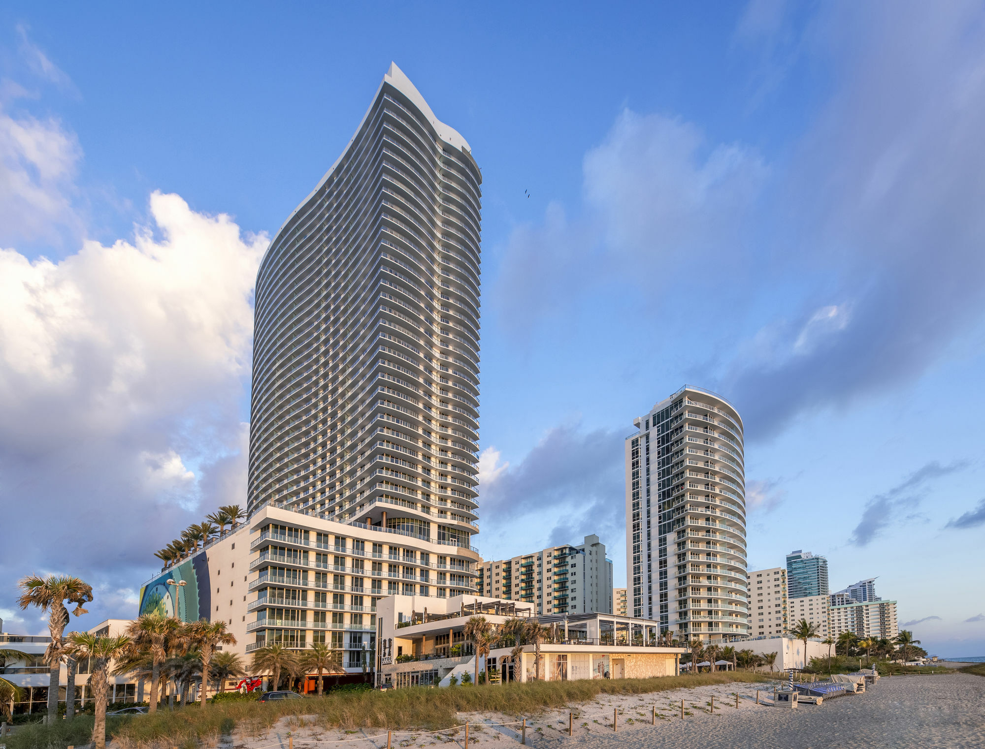 Lyfe Resort & Residences Hollywood Exterior photo